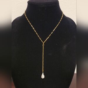 Gold tone Small Paperclip Chain Lariat Necklace Tear Drop Shape White Pearl New